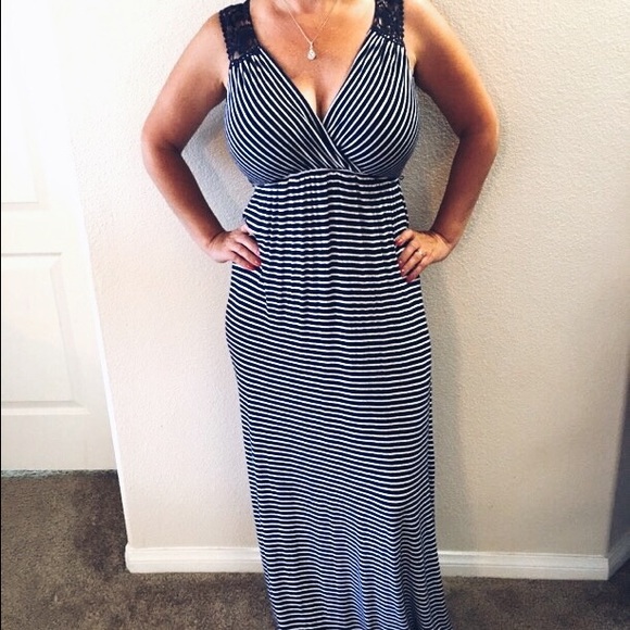 Motherhood Maternity dress