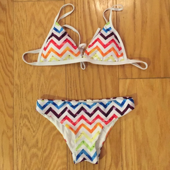 ๐ทBuy 1, Get 1 50% Off ๐ทRainbow Design Bikini๐ - Picture 2 of 3