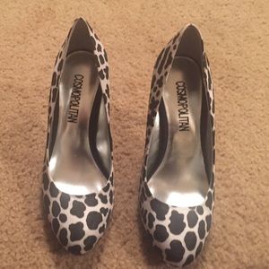 Cosmopolitan Cheetah print high heels
