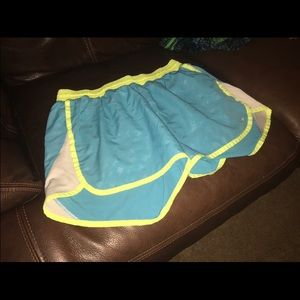 WORKOUT CLOTHES BUNDLE‼️‼️‼️