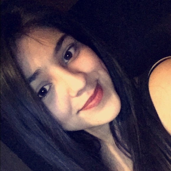 Meet your Posher, Ashley - Picture 1 of 1