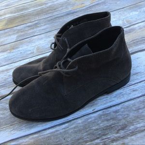 franco sarto eddy chukka boot dark slate suede
