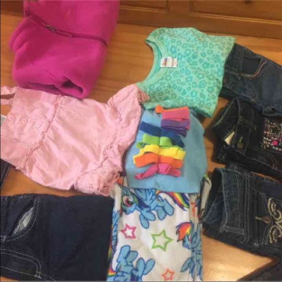 Size 4 bundle - Picture 4 of 4
