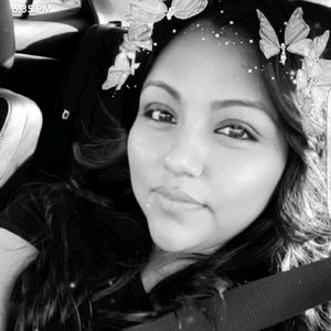 Meet your Posher, Mariela