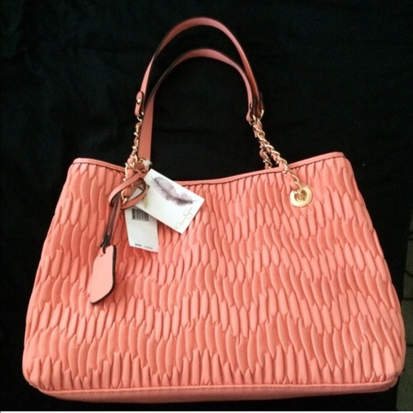 Jessica Simpson purse