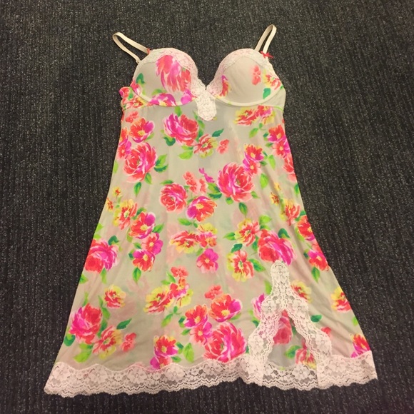 Victoria's Secret Other - VS nighty Size 36B Victoria's Secret Other - VS nighty Size 36B