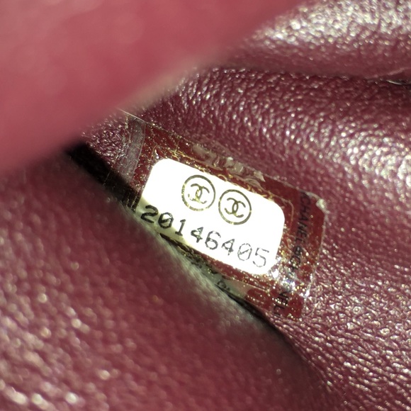 Chanel Handbag - Picture 3 of 4