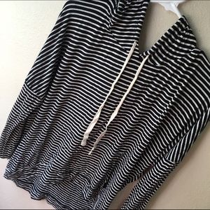black & white stripped sweatshirt