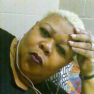 Meet your Posher, Tina