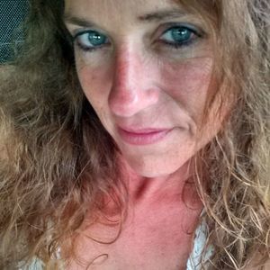 Meet your Posher, Davida