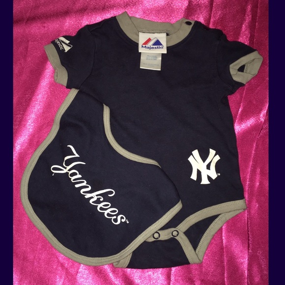 Baby New York Yankees Outfit