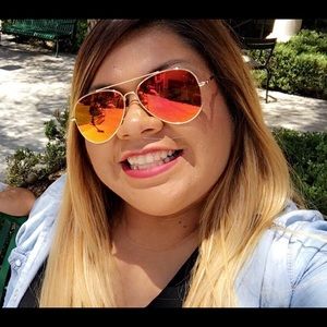 Meet your Posher, Kim