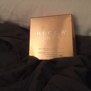 BECCA Jaclyn Hill Shimmer Pressed Skin Perfector
