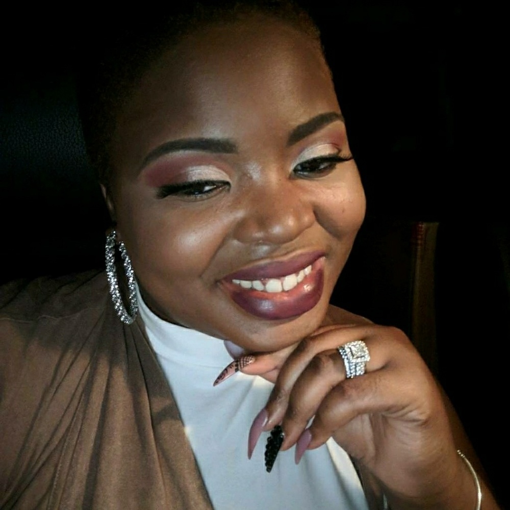 Meet your Posher, Amelia