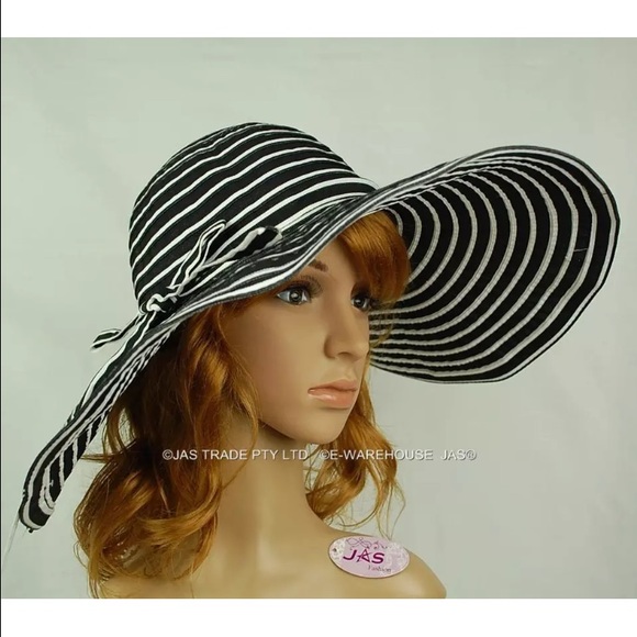 Floppy hat - Picture 3 of 3