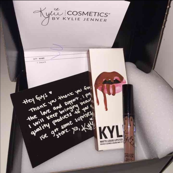 Kylie Jenner liquid lipstick in Dolce K