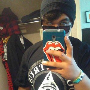 Meet your Posher, Gregory