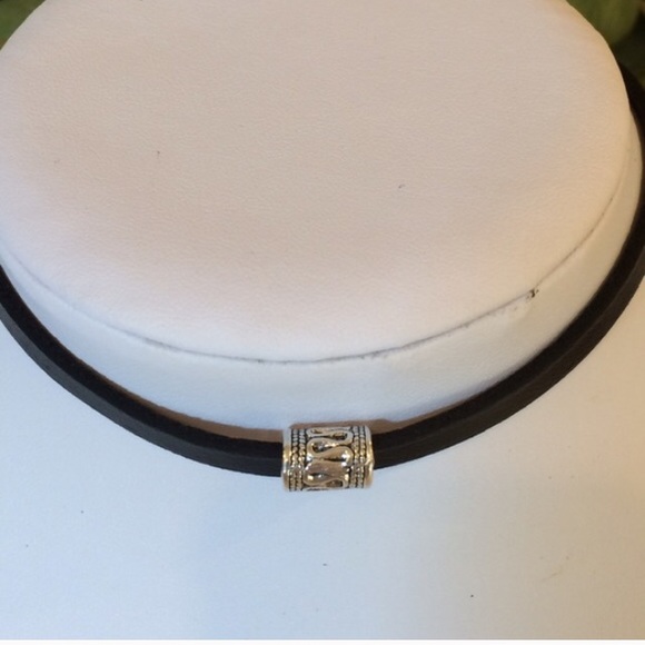 Black leather choker - Picture 3 of 3