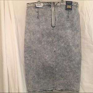 Acid Wash High Rise Fitted Jean Pencil Skirt