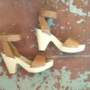Dolce Vita DV Carmel Wedges