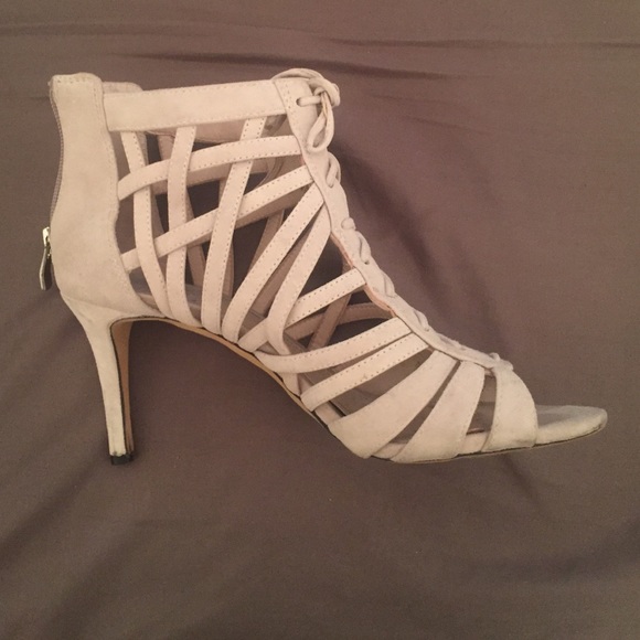 Vince camuto lace up heels size 8.5