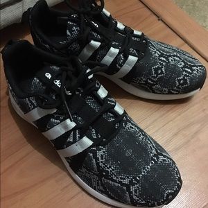 Adidas Original SL Loop