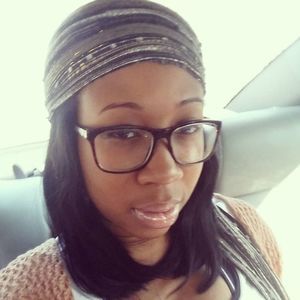 Meet your Posher, Kenyatta