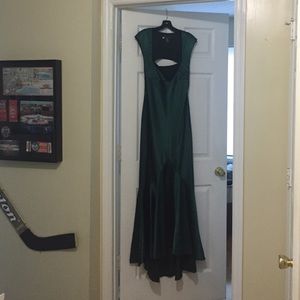 Beautiful emerald green JS Boutique dress! Size 6