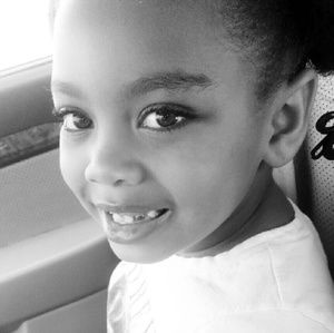 Meet your Posher, Stella