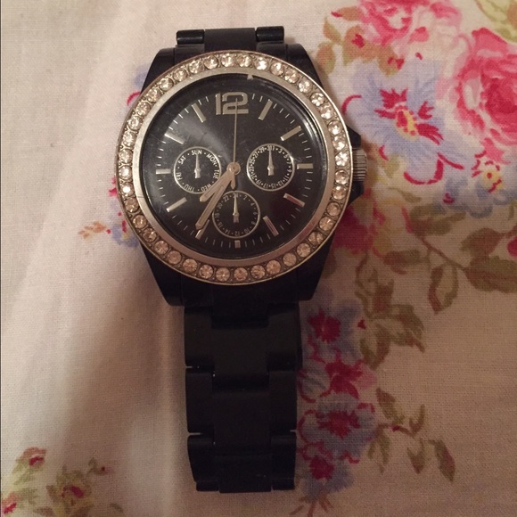 ⌚️ - Picture 2 of 2