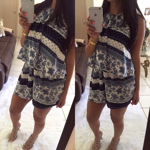 |FINAL PRICE| Printed Halter Romper - Picture 2 of 3