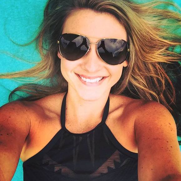 Meet your Posher, April