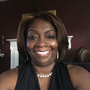 Meet your Posher, Deborah