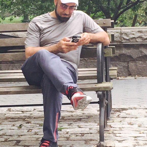 Meet your Posher, Sidali