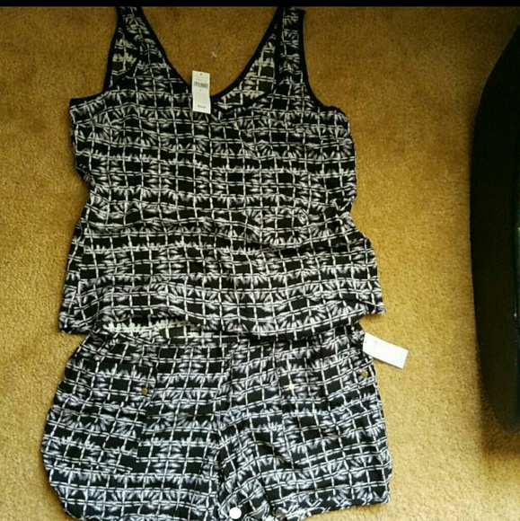 Gap 2 piece short set