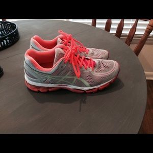 Asics Kayano 22