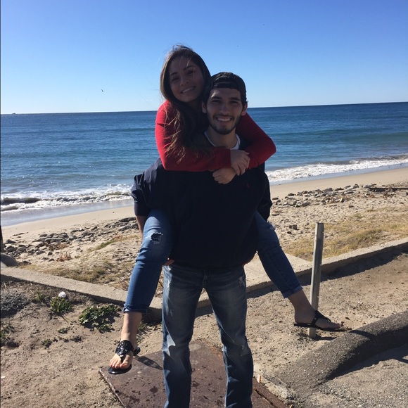 Meet your Posher!!! - Picture 2 of 4