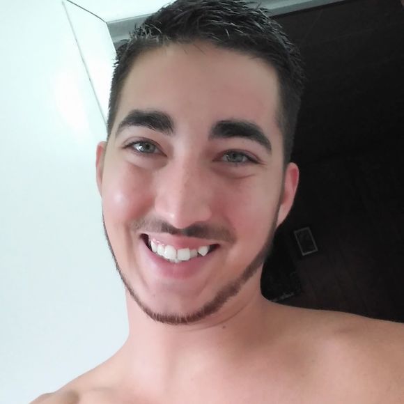 Meet your Posher, Dylan - Picture 1 of 1