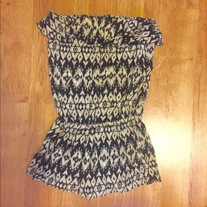 Kirra romper! Size Medium