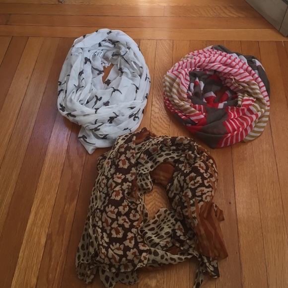 Accessories - Scarf bundle
