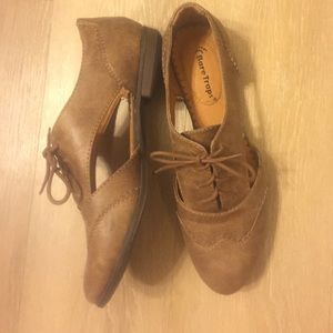 Cutout faux leather oxfords