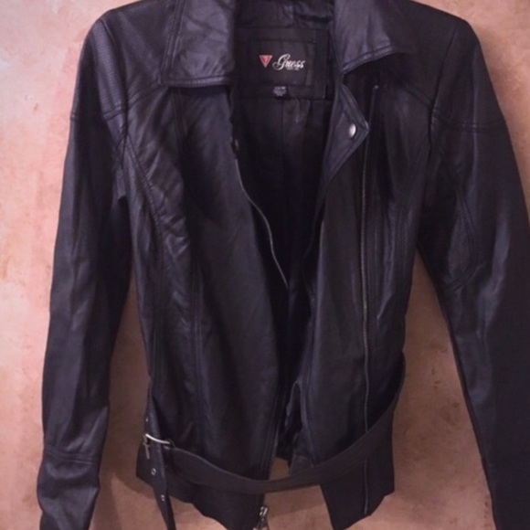 โผ๏ธSOLDโผ๏ธGuess Leather Jacket - Picture 4 of 4