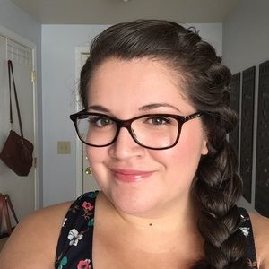 Meet your Posher, Erika