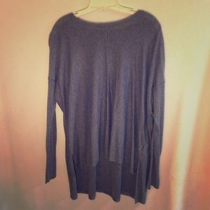 Super soft, oversize fall sweater. Not too heavy.