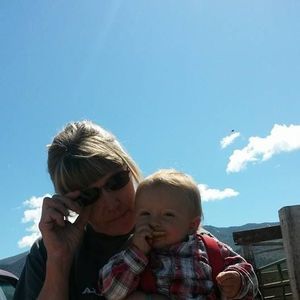 Meet your Posher, Leslie