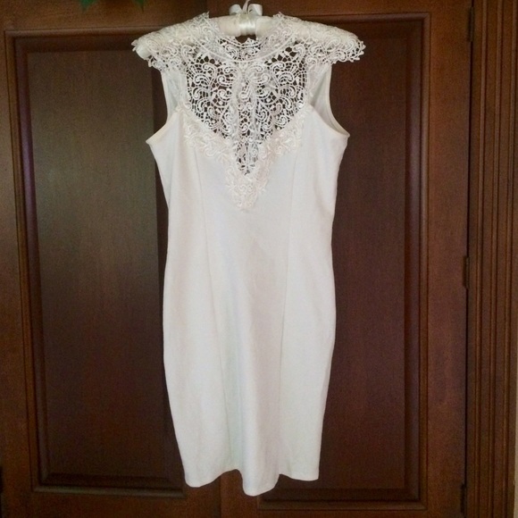 🍥White Lace Body Con Dress🍥