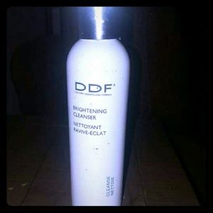 Ddf brightening cleanser