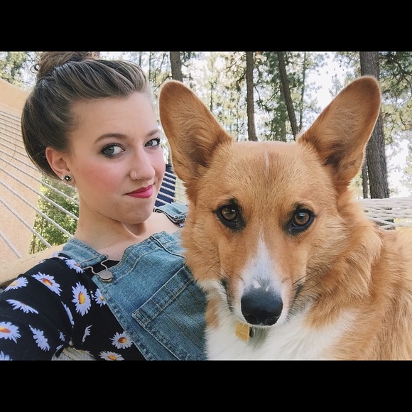 Meet your Posher, Margo - Picture 5 of 5