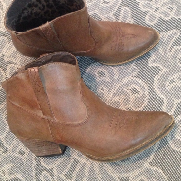 Very Volatile Shoes - Very Volitile Bootie