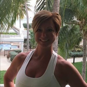 Meet your Posher, Denise